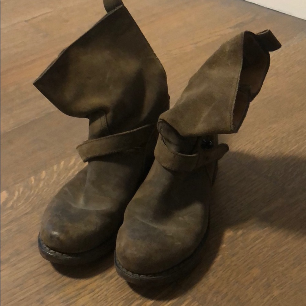 Ankle boots